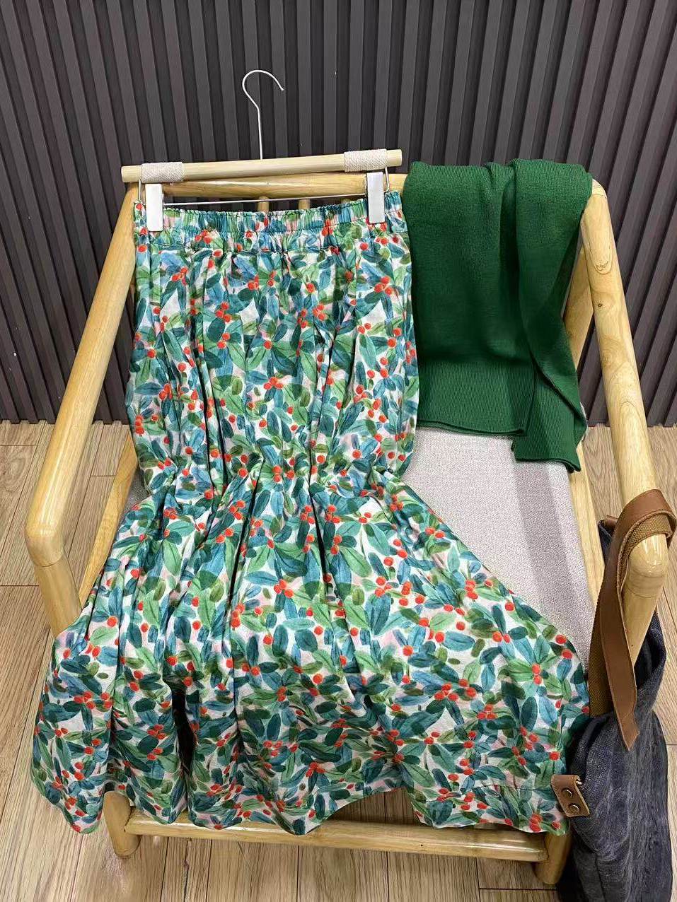 Retro Floral A-Line Midi Skirt - đánh giá và giá Midi Skirt Floral
