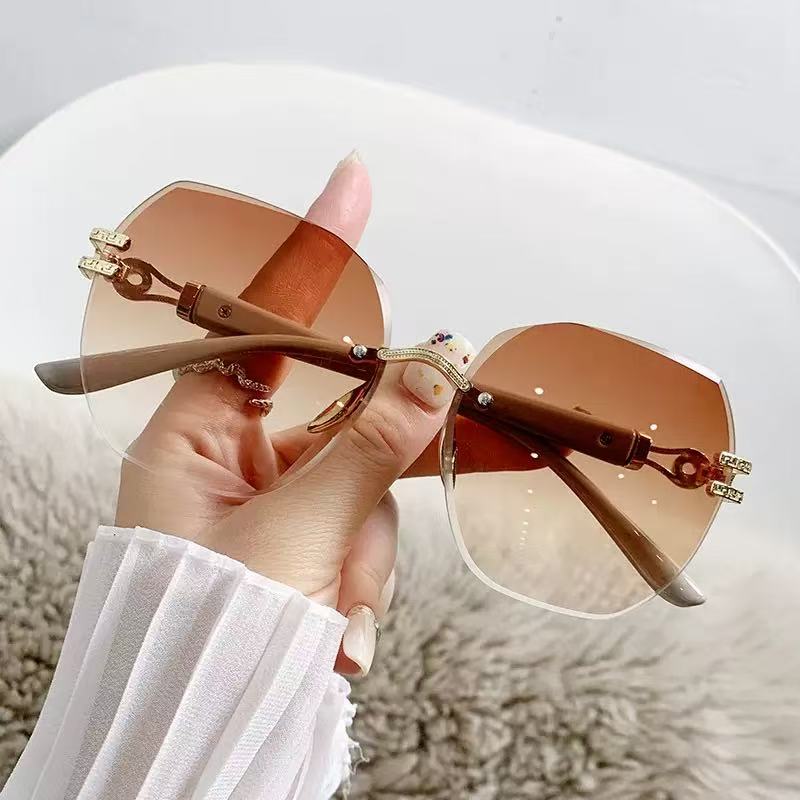 Thin Cat Eye Sunglasses Euro F - đánh giá và giá Sunglasses Cat Eye